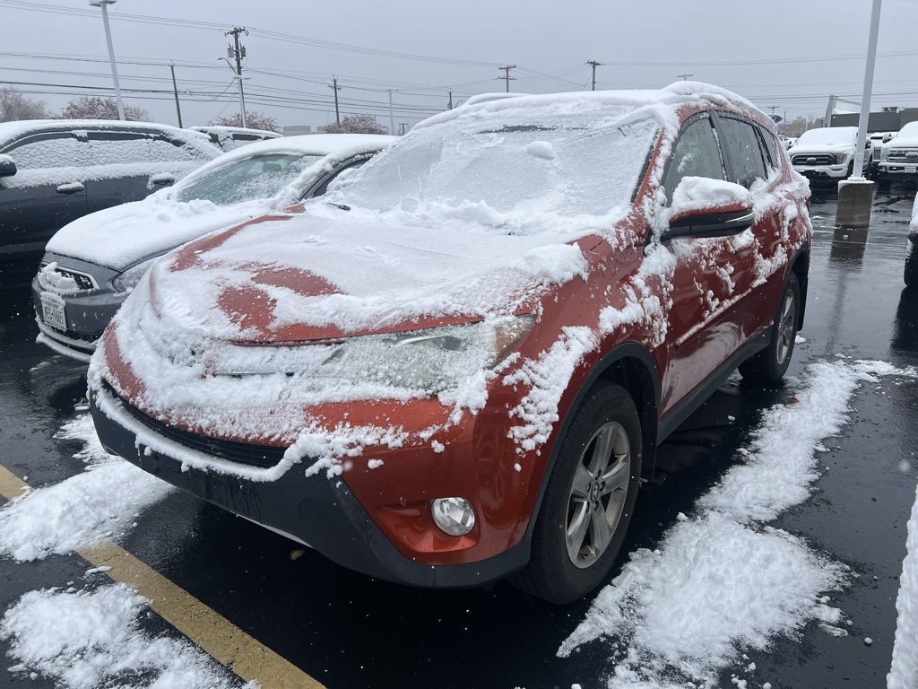 2015 Toyota RAV4 XLE photo 4