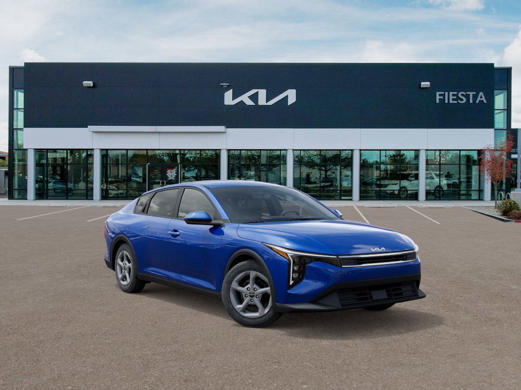 2025 Kia K4 LXS photo 8