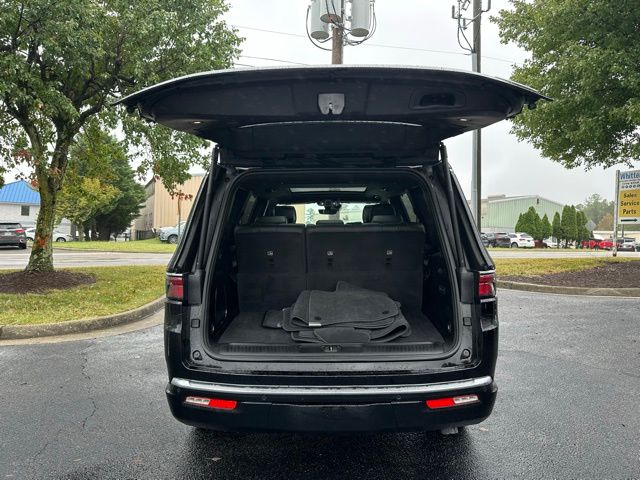 2024 Jeep Wagoneer Series III photo 9