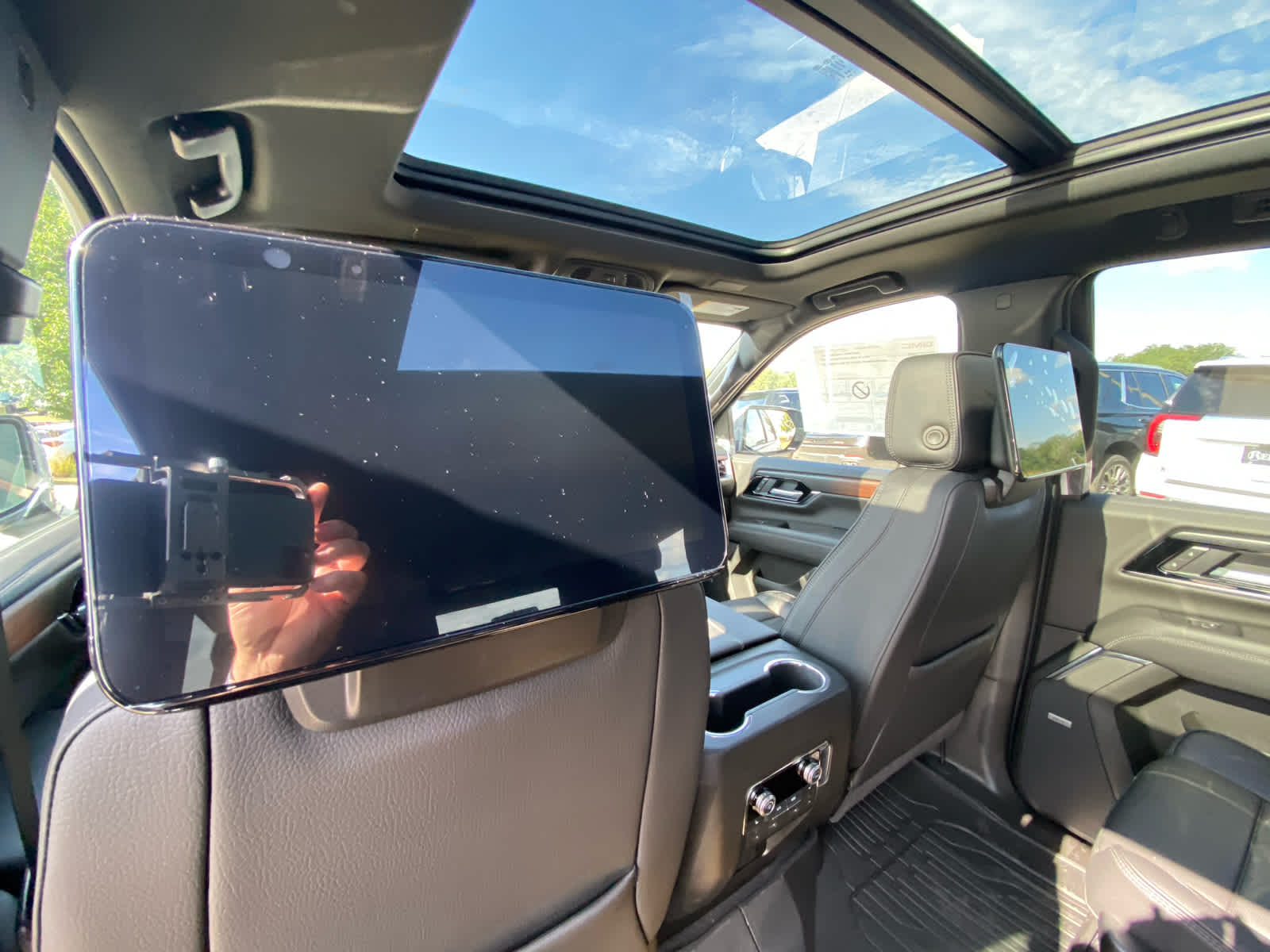 2025 Gmc Yukon Denali photo 27
