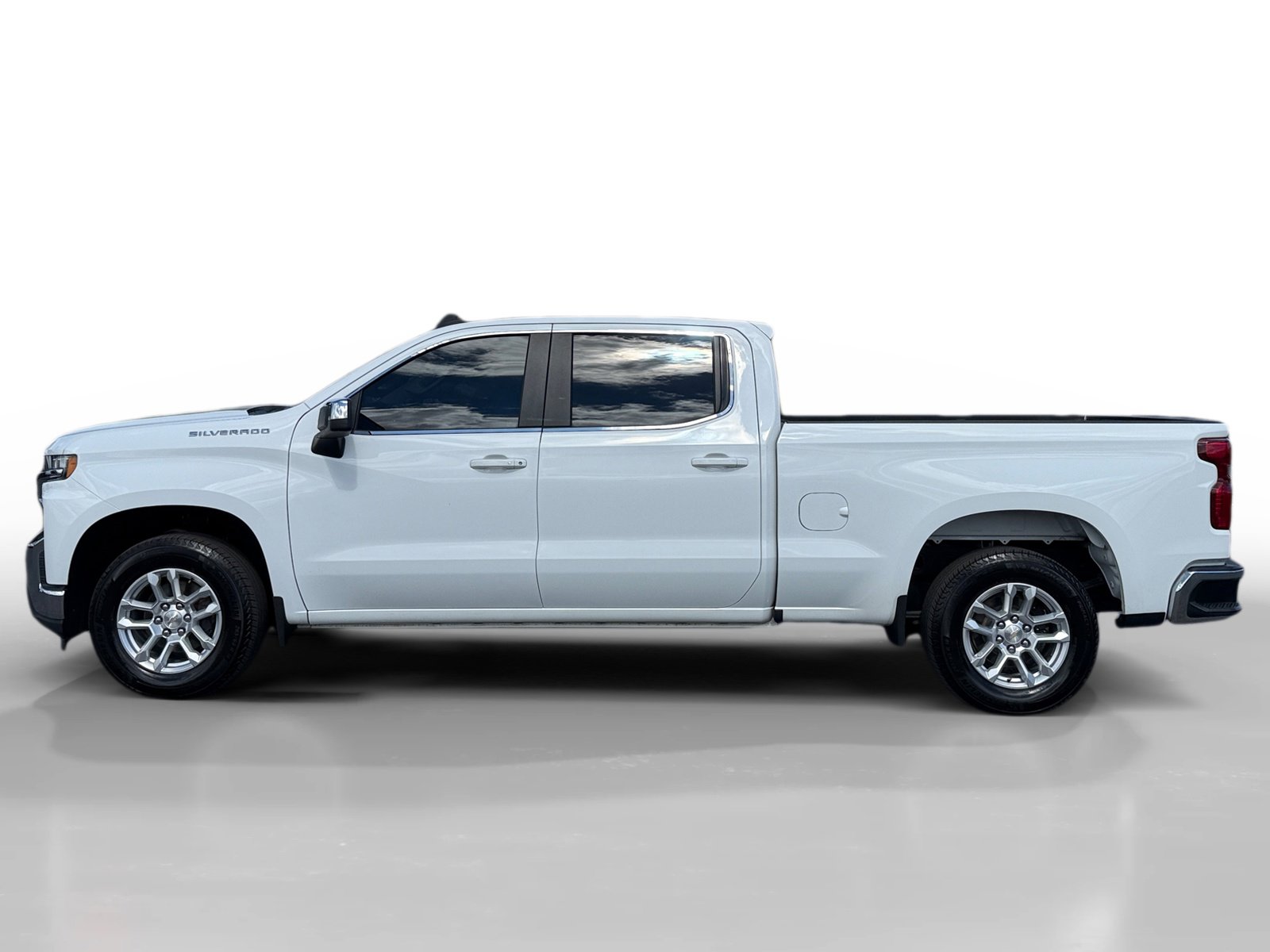 2020 Chevrolet Silverado 1500 LT photo 2