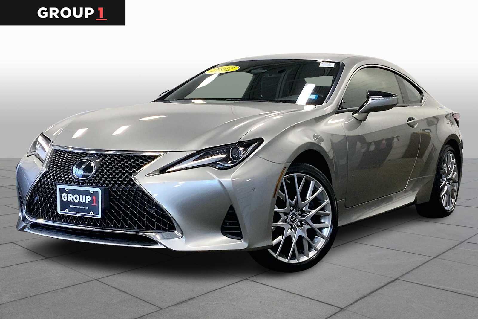 2022 Lexus RC 300's photo