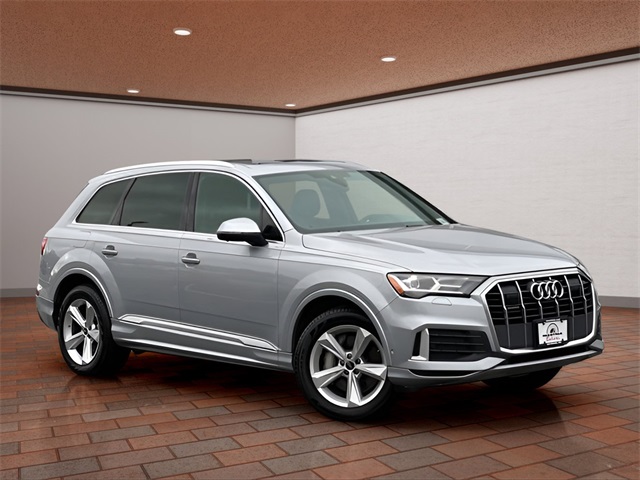 2023 Audi Q7 Premium's photo