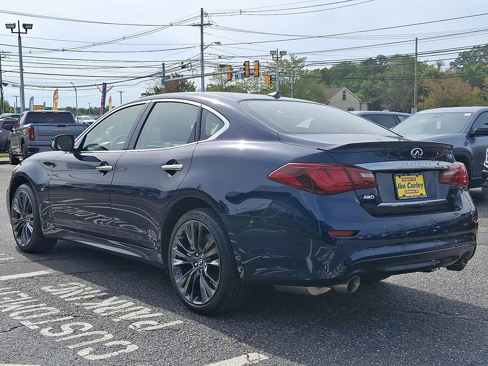 2016 Infiniti Q70 photo 2