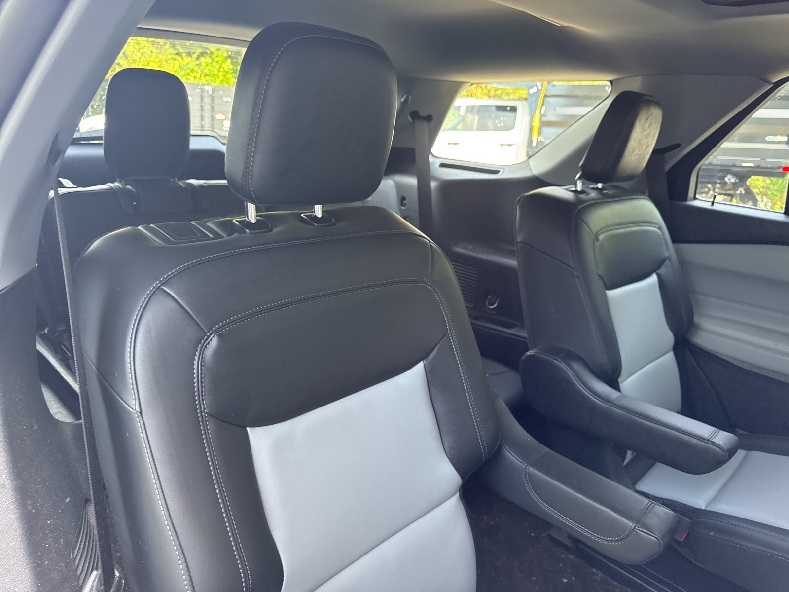 2022 Ford Explorer XLT photo 15