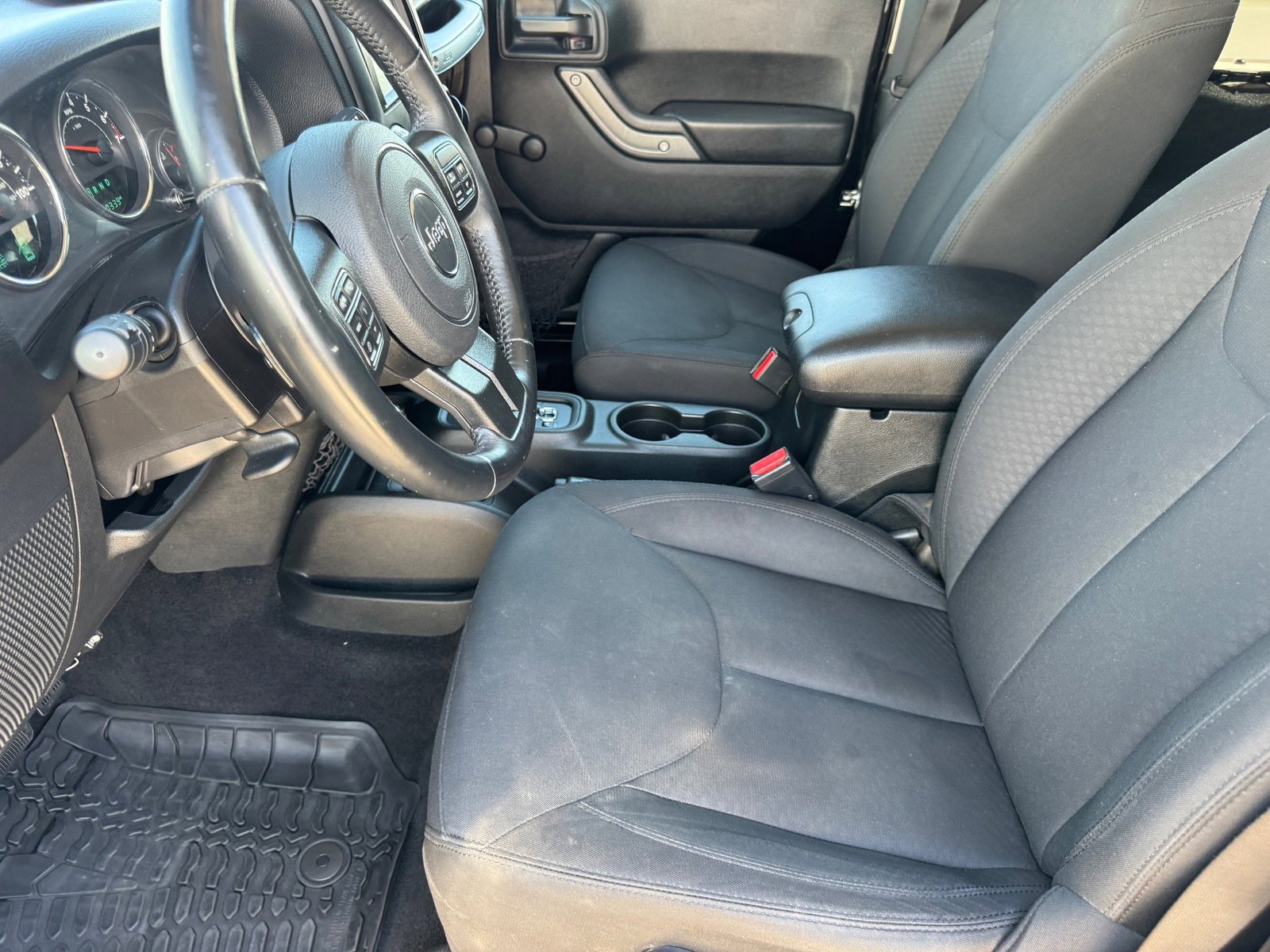 2018 Jeep Wrangler Willys Wheeler photo 14