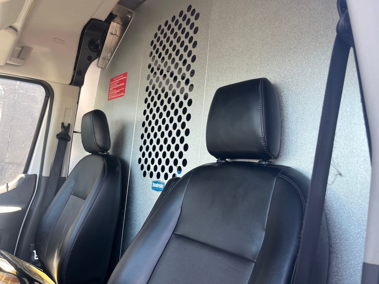 2020 Ford Transit Cargo Van photo 9