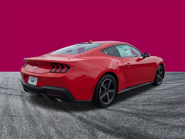 2025 Ford Mustang EcoBoost photo 4