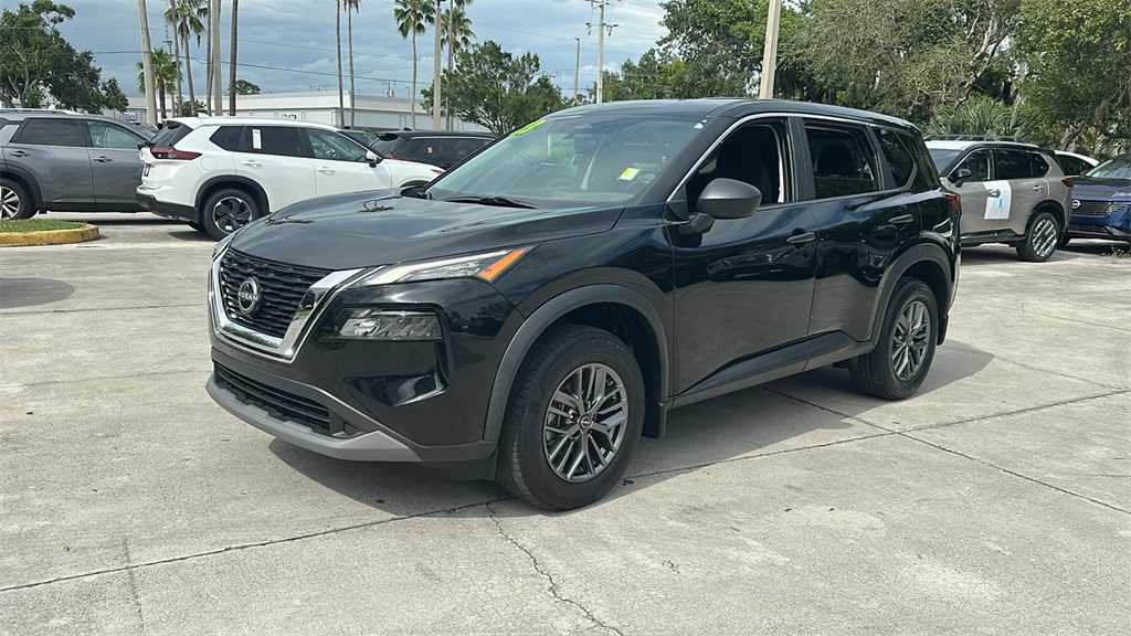 2023 Nissan Rogue S photo 3