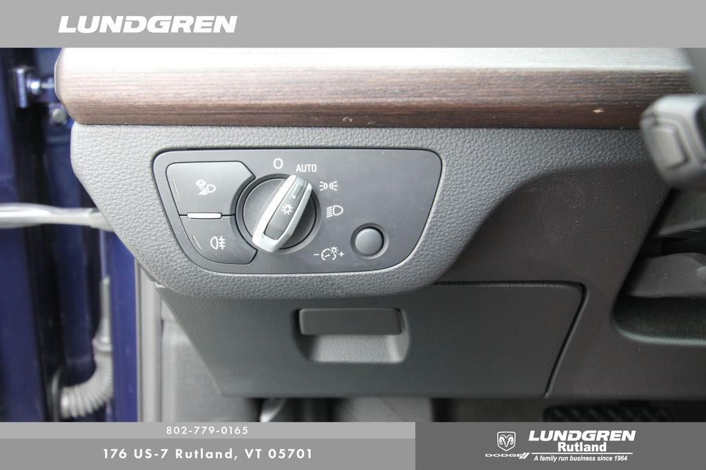 2022 Audi Q5 45 S line Premium photo 10