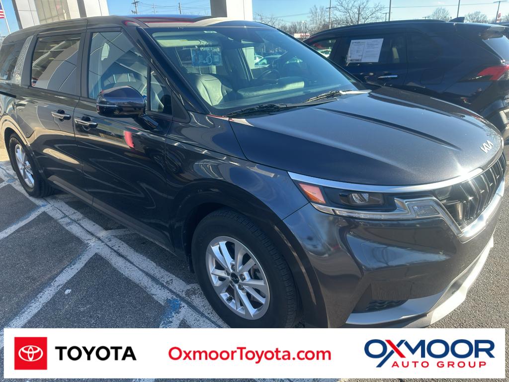 2023 Kia Carnival LX Seat Pkg's photo