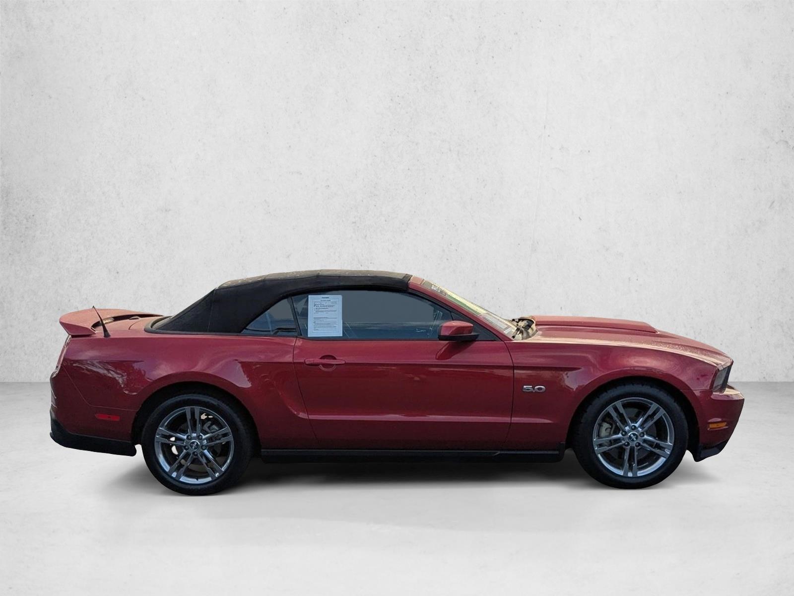 2011 Ford Mustang GT Premium Convertible photo 4