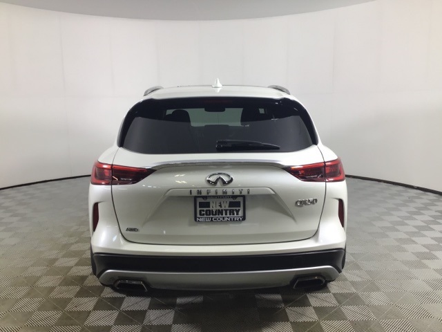 2019 Infiniti QX50 Luxe AWD photo 6
