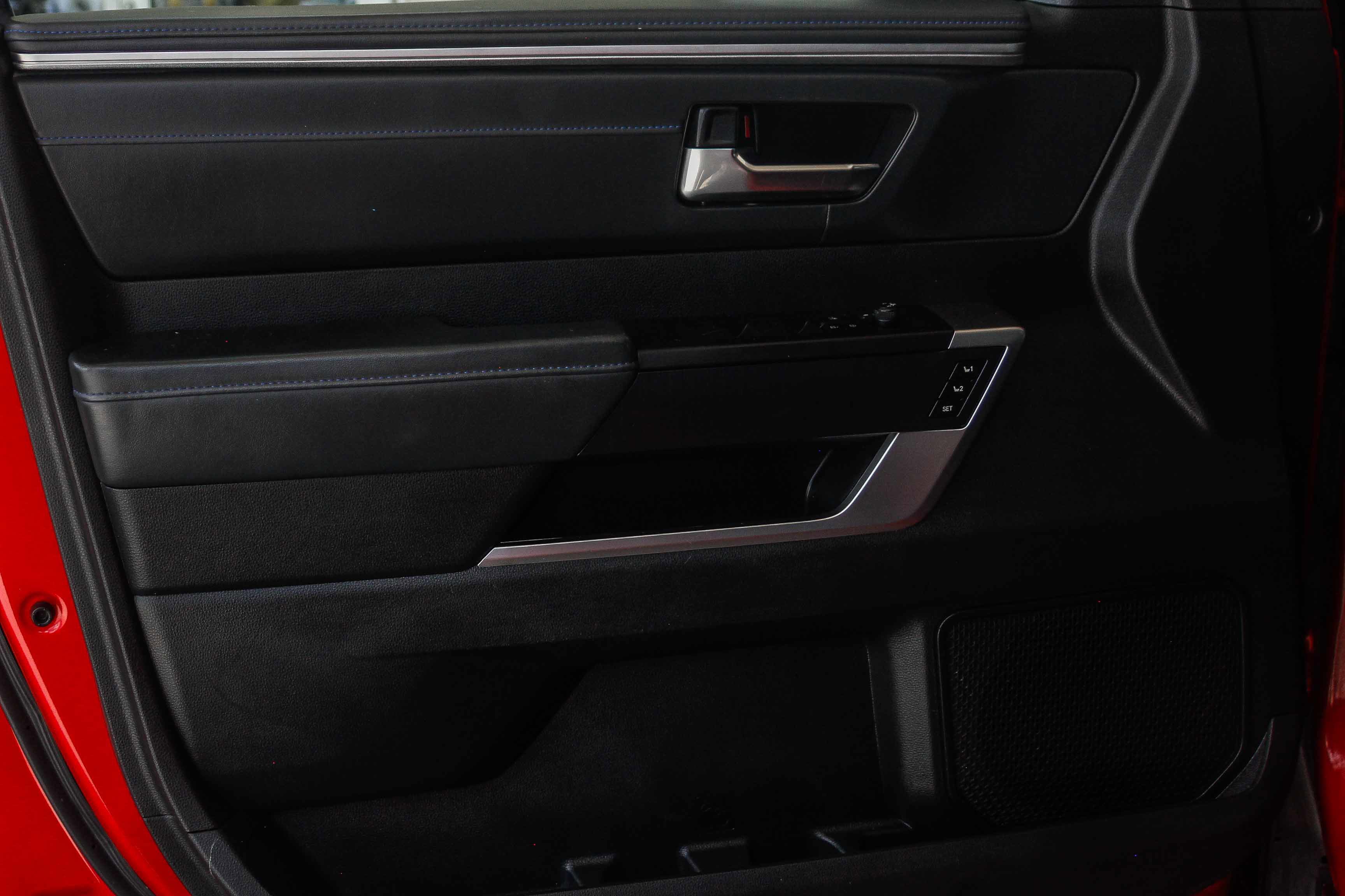 2023 Toyota Sequoia photo 18