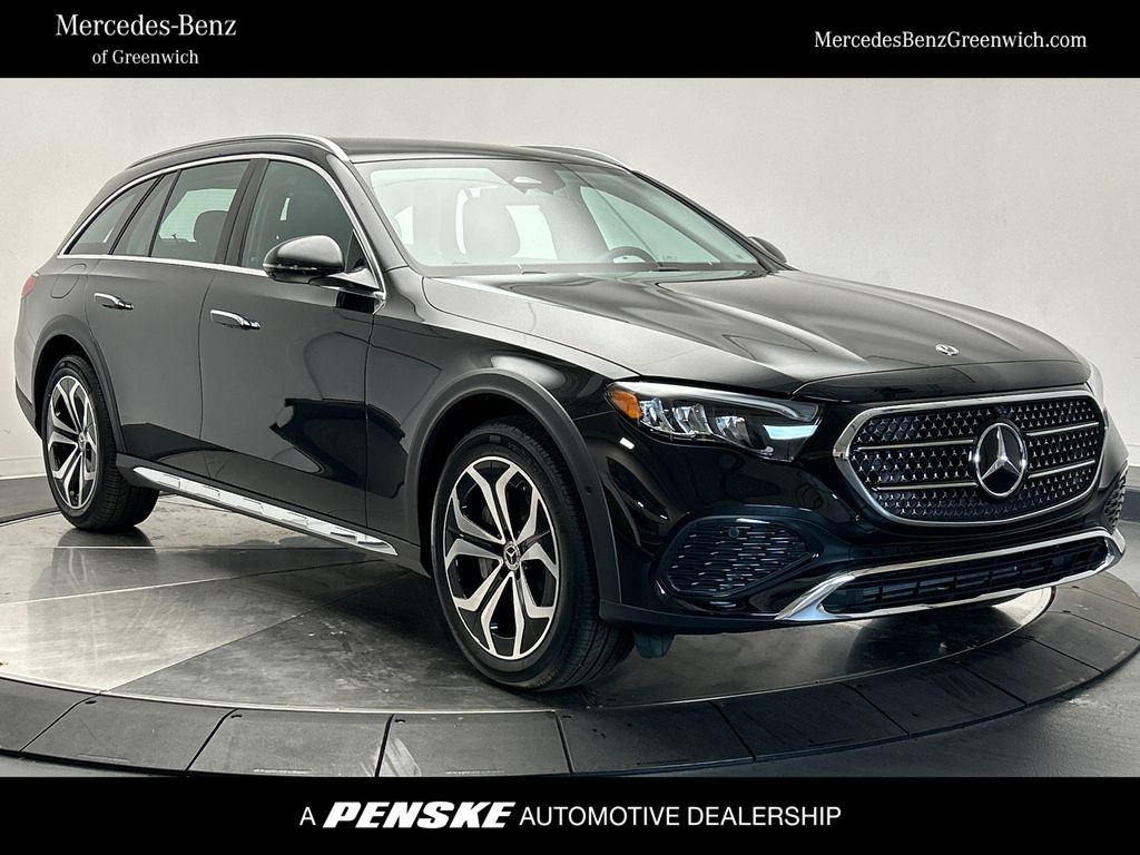 2025 Mercedes-Benz E-Class E450 All-Terrain's photo