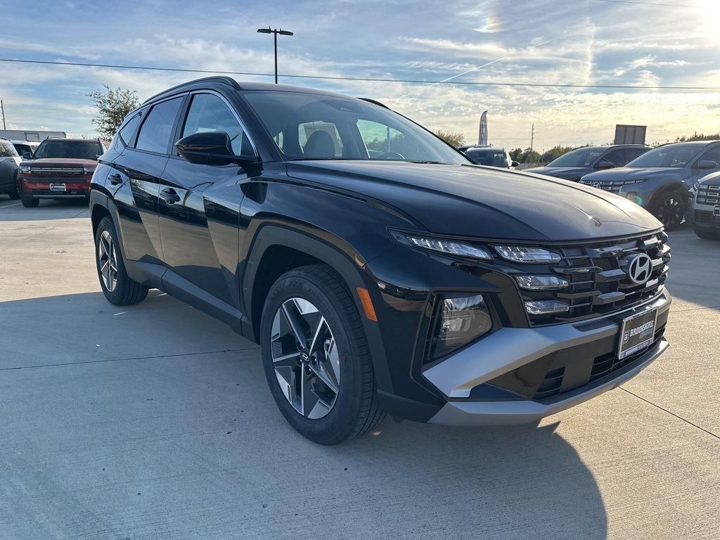 2025 Hyundai Tucson SEL photo 3
