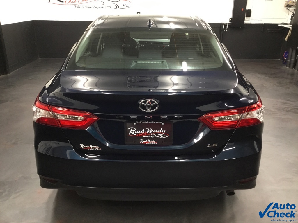 2020 Toyota Camry LE photo 8