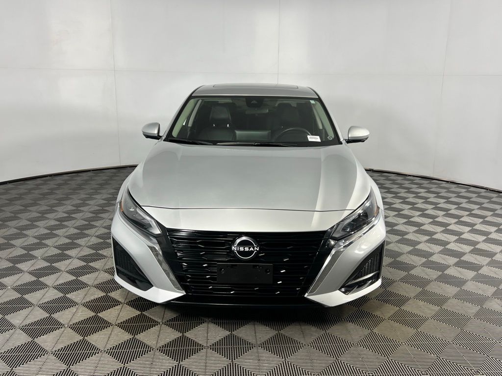 2023 Nissan Altima 2.5 SL photo 4