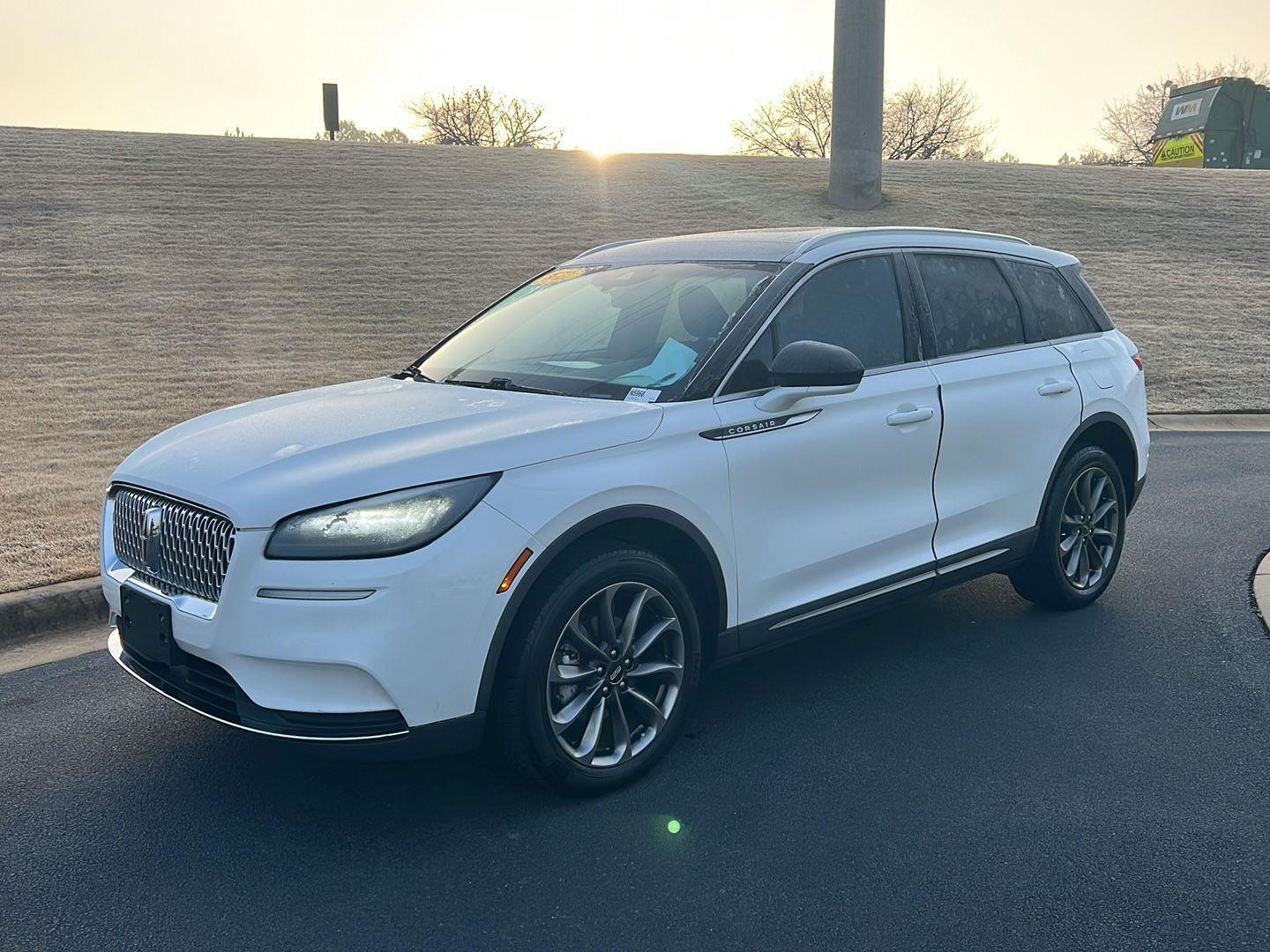 2021 Lincoln Corsair Base's photo