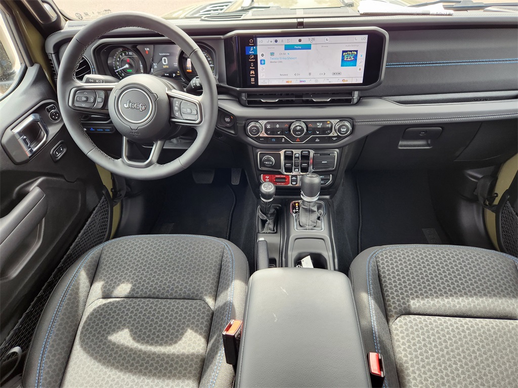 2025 Jeep Wrangler Rubicon 4xe photo 20