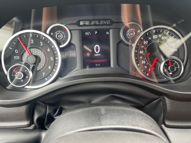 2025 Ram 1500 Tradesman photo 13