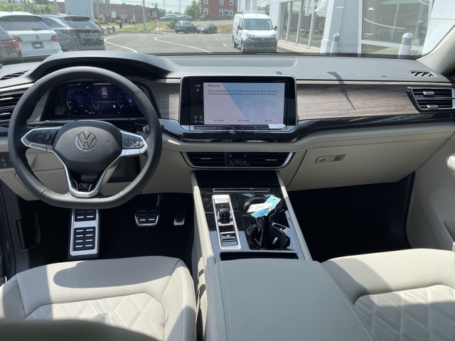 2025 Volkswagen Atlas SEL Premium R-Line photo 13