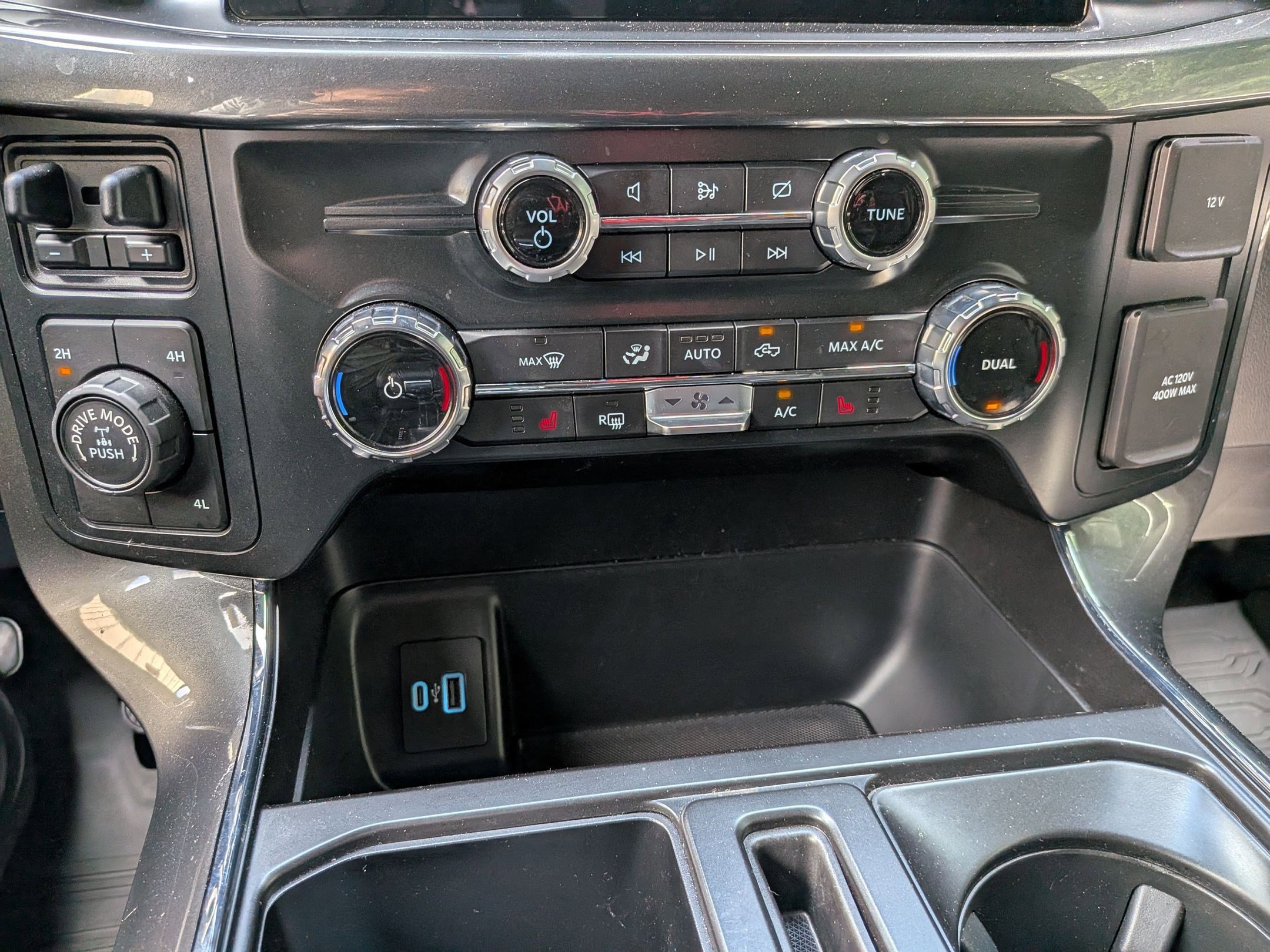 2022 Ford F-150 XLT photo 21