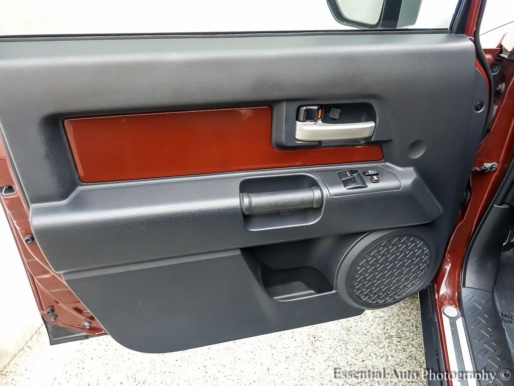 2011 TOYOTA FJ CRUISER - Image 19