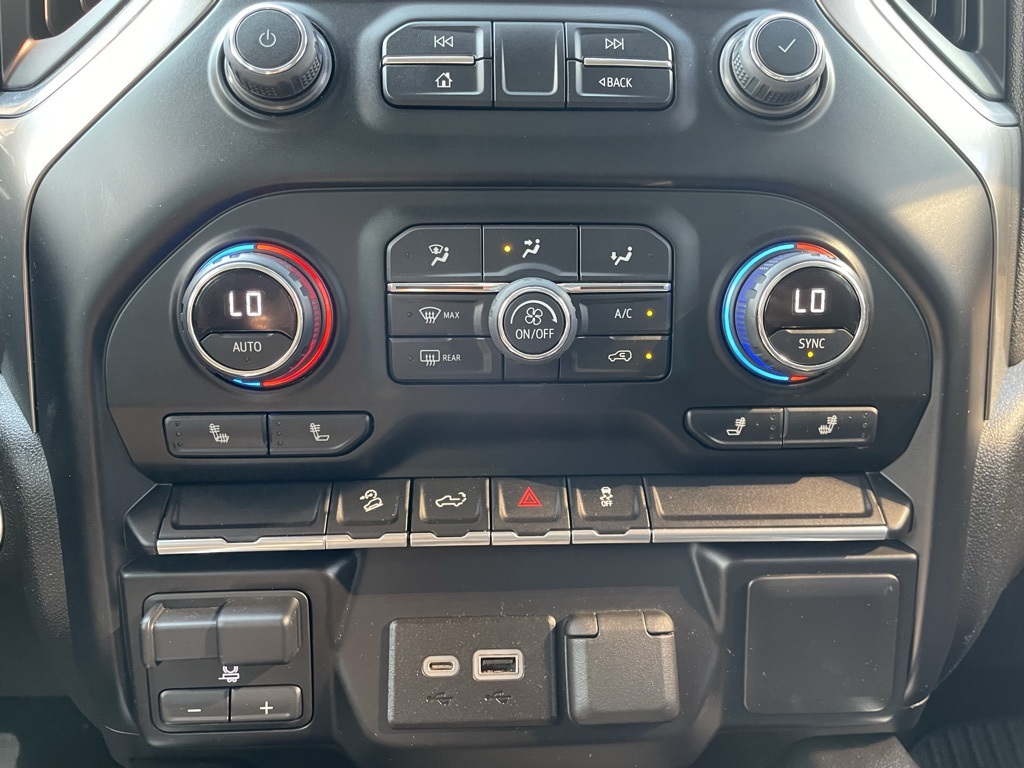 2021 Chevrolet Silverado 1500 RST photo 22