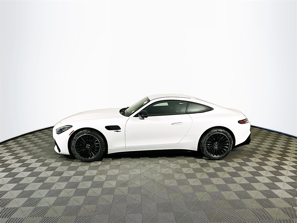 2025 Mercedes Benz AMG GT 43 photo 4