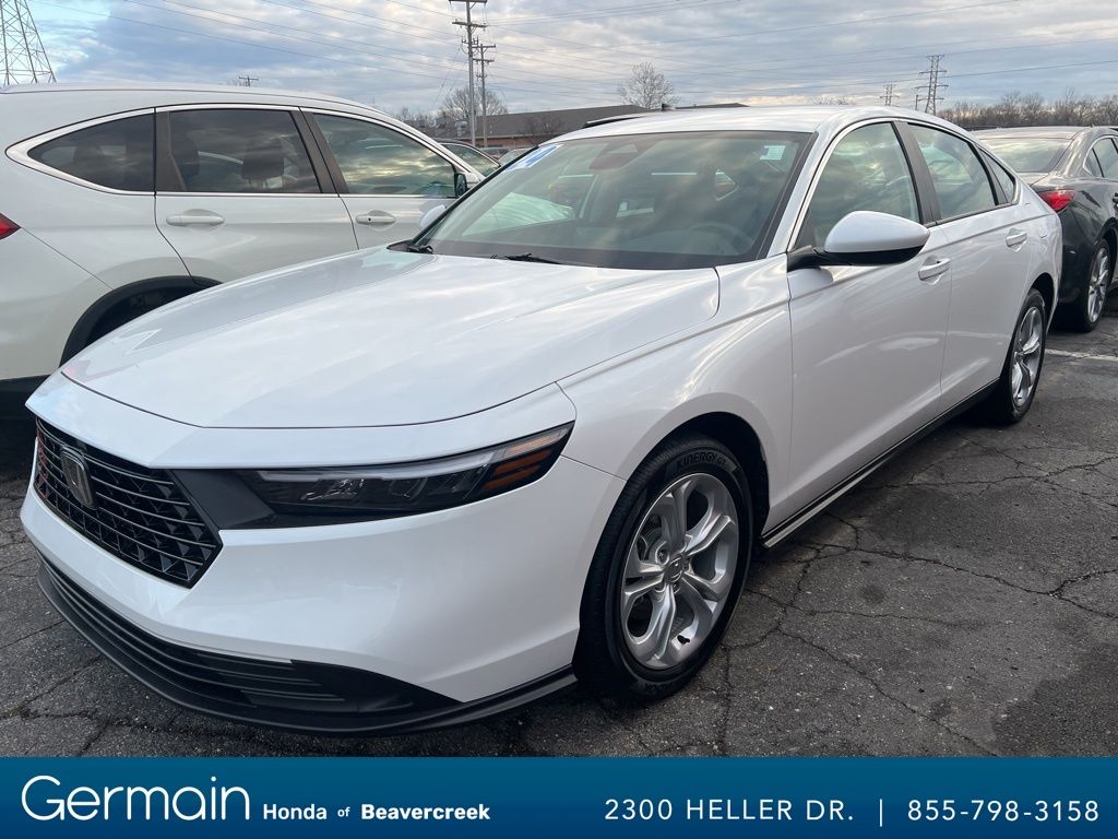 2024 Honda Accord LX's photo