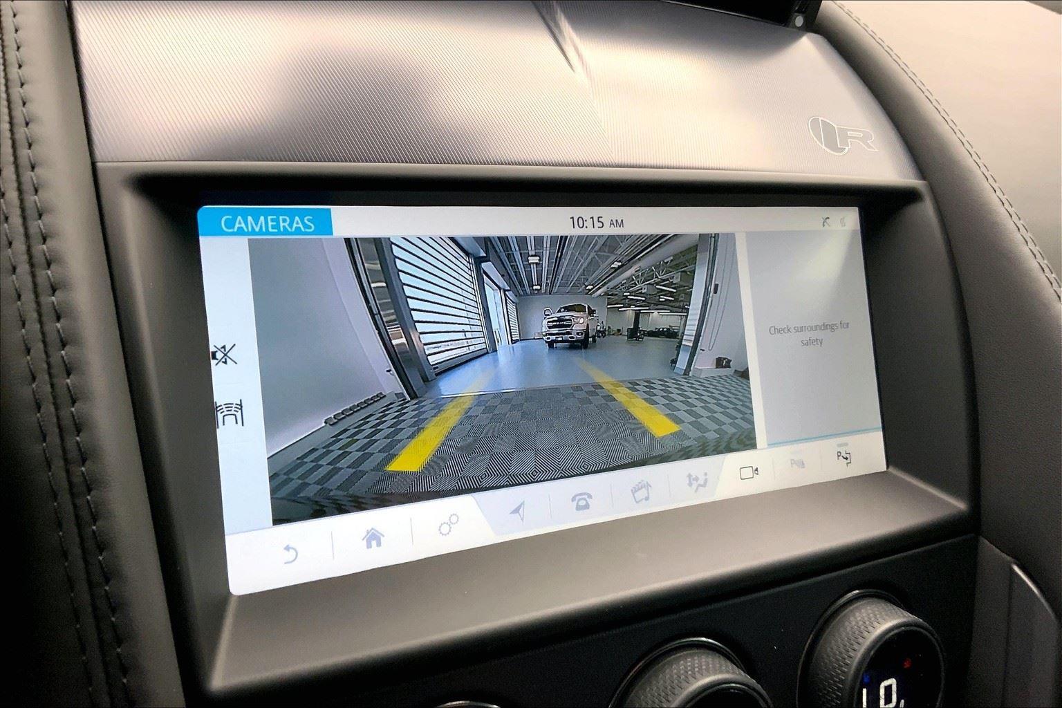 2023 Jaguar F-TYPE R photo 14