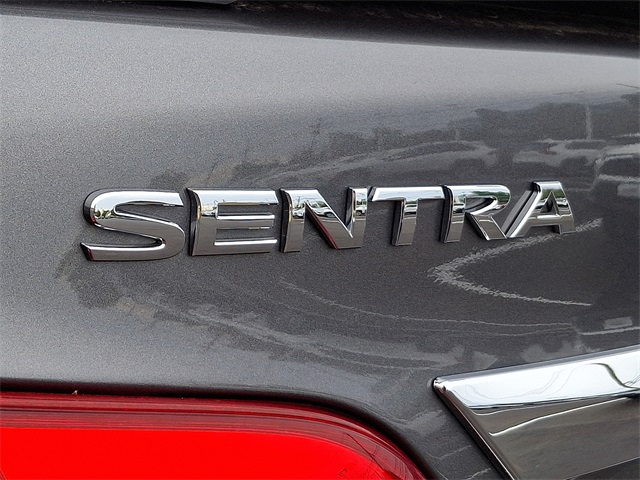 2019 Nissan Sentra SR photo 28