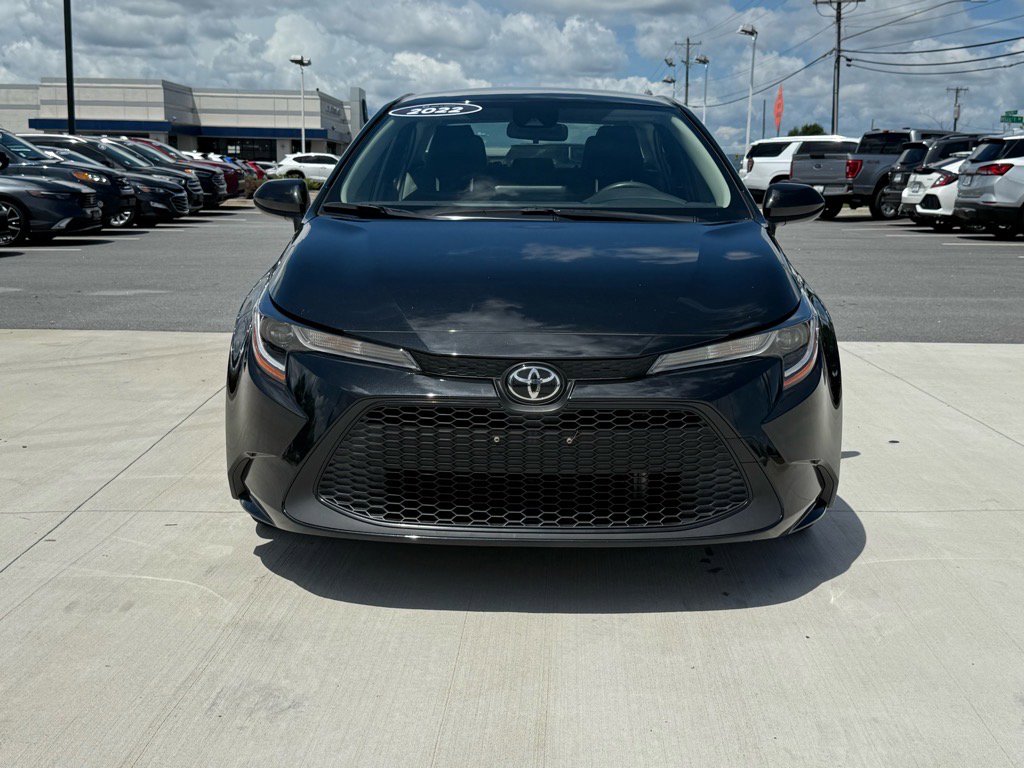 2022 Toyota Corolla LE photo 2