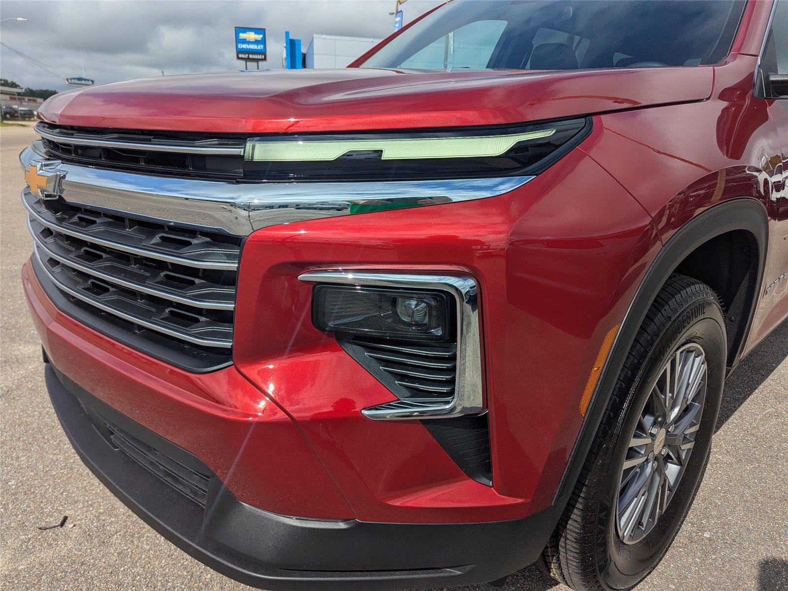 2025 Chevrolet Traverse photo 7