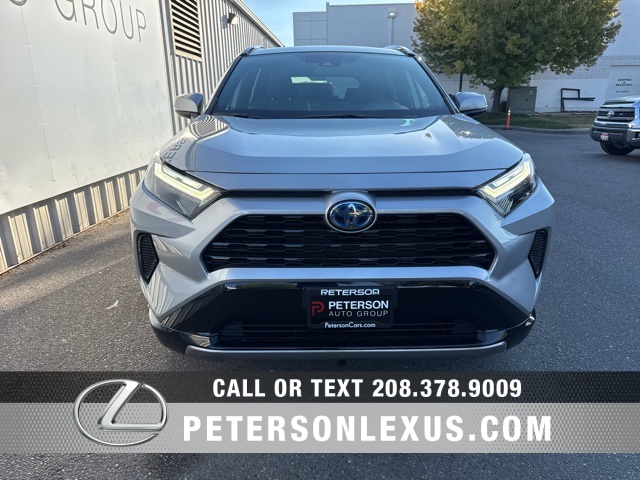 2024 Toyota RAV4 Hybrid SE photo 8