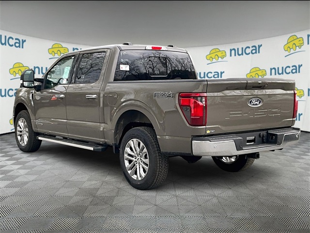 2025 Ford F-150 XLT photo 3