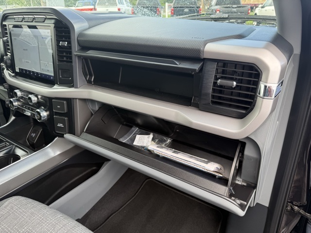 2023 Ford F-150 XLT photo 18