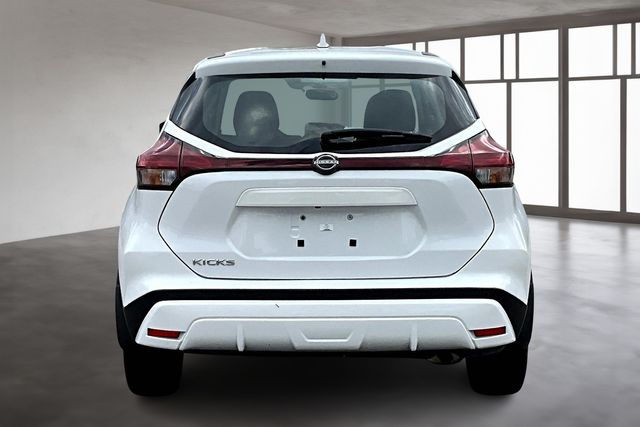 2024 Nissan Kicks S photo 4