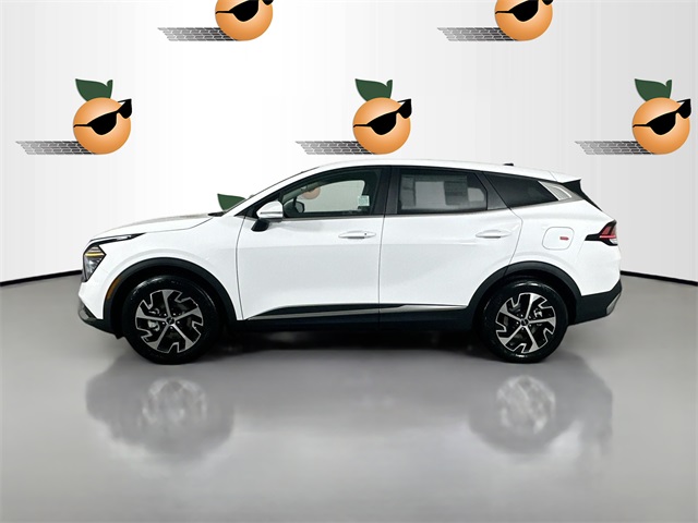 2025 Kia Sportage EX photo 2