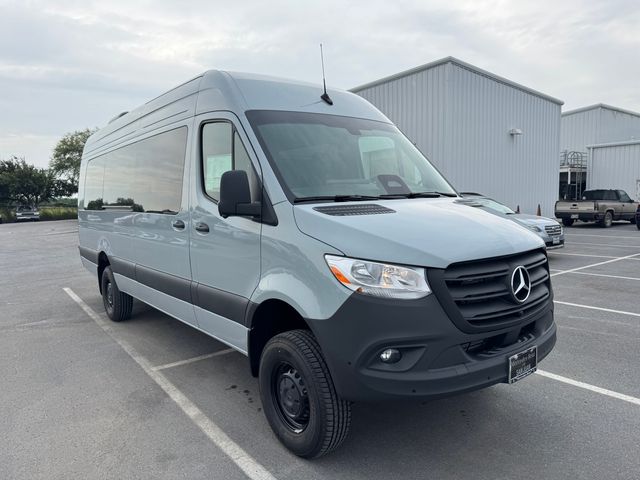 2025 Mercedes-Benz Sprinter Cargo Van Base's photo