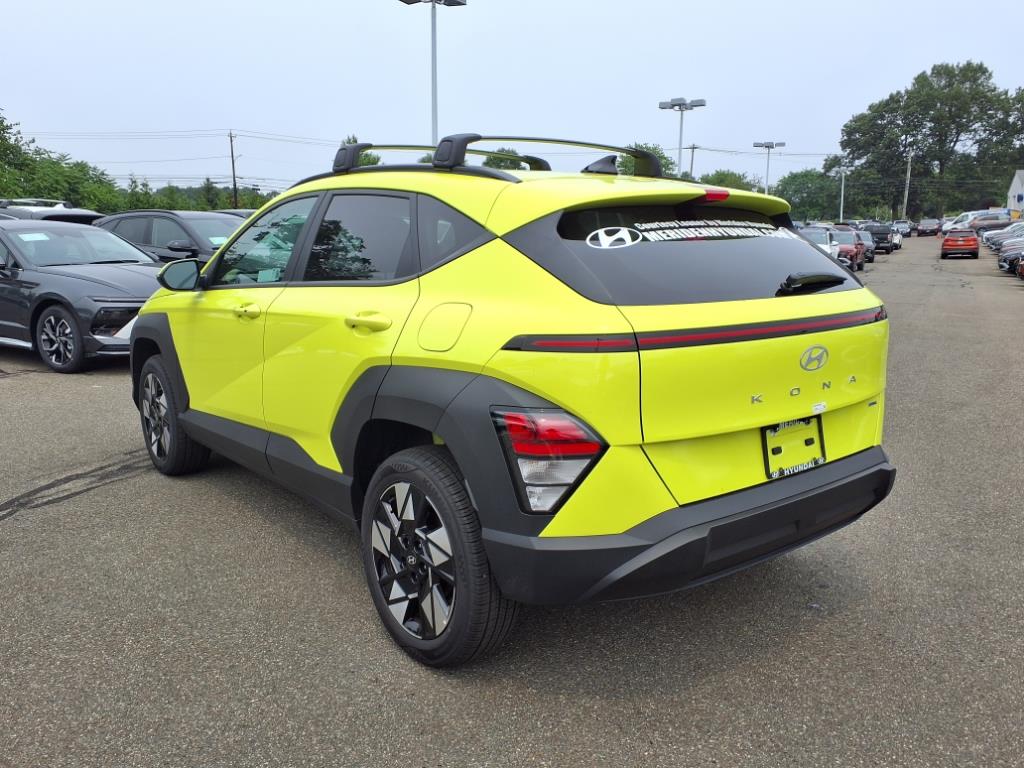 2025 Hyundai Kona SEL photo 3