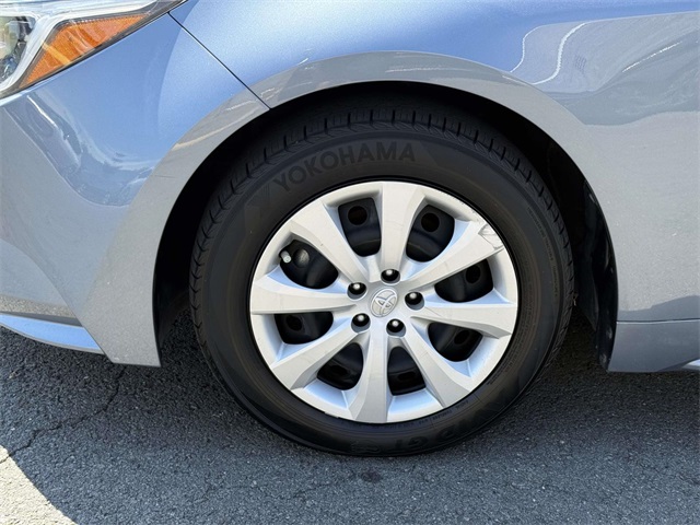 2024 Toyota Corolla Hybrid LE photo 11