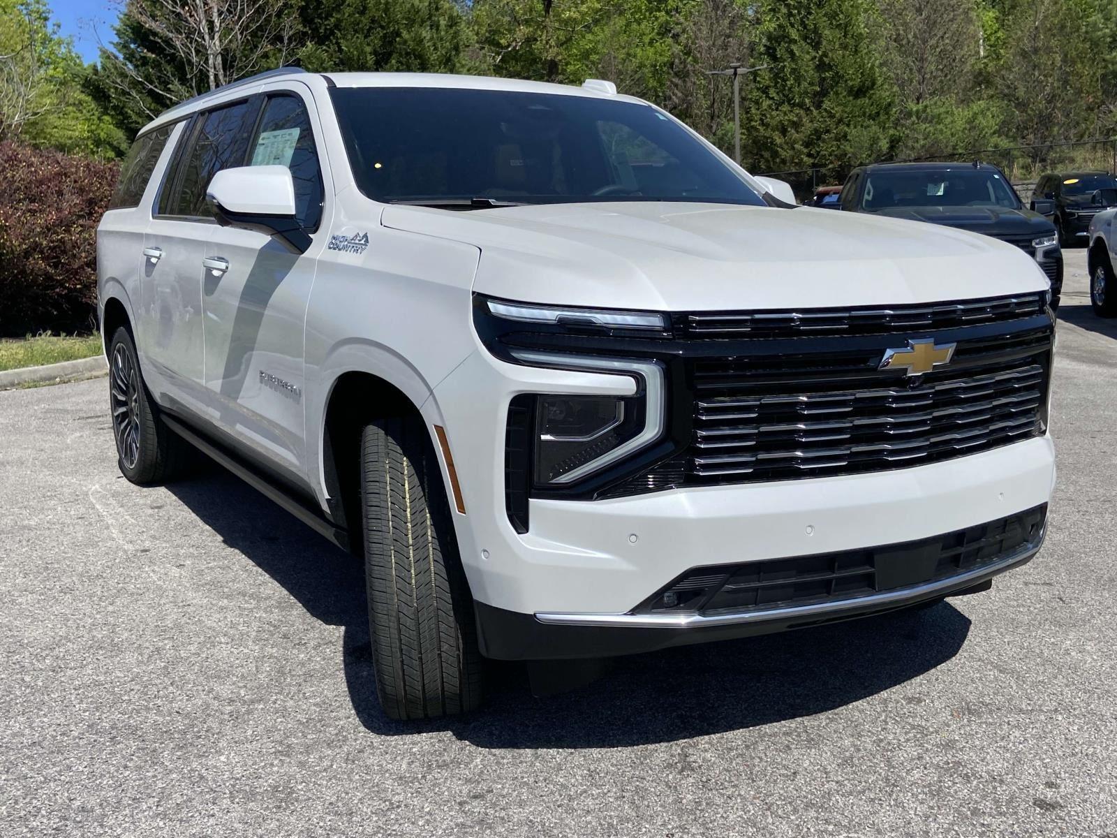 2025 Chevrolet Suburban High Country photo 4