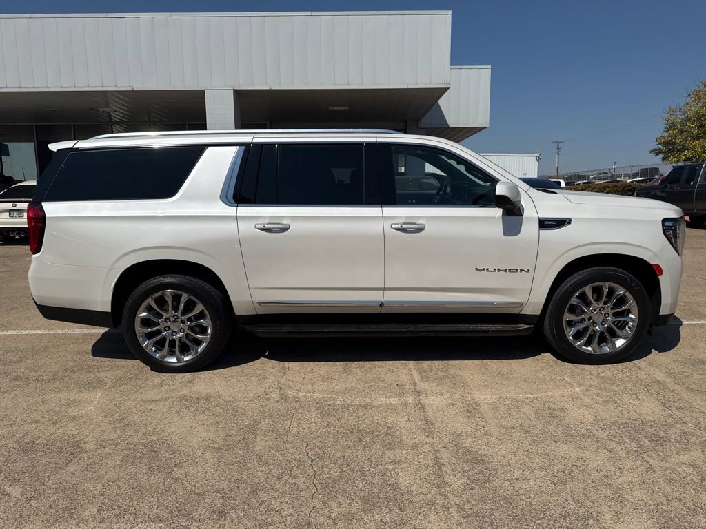 2023 Gmc Yukon XL SLT photo 8