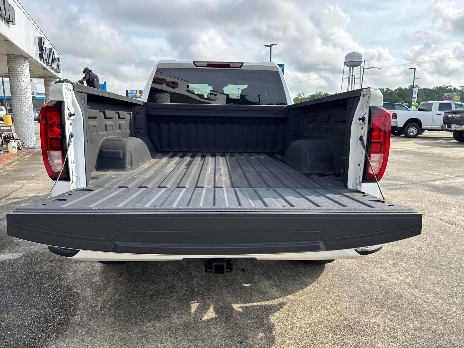 2024 Gmc Sierra 1500 Elevation photo 5