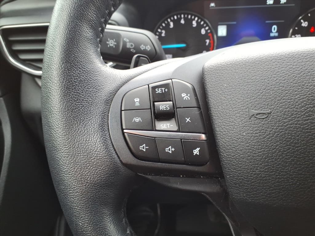 2020 Ford Explorer XLT photo 19