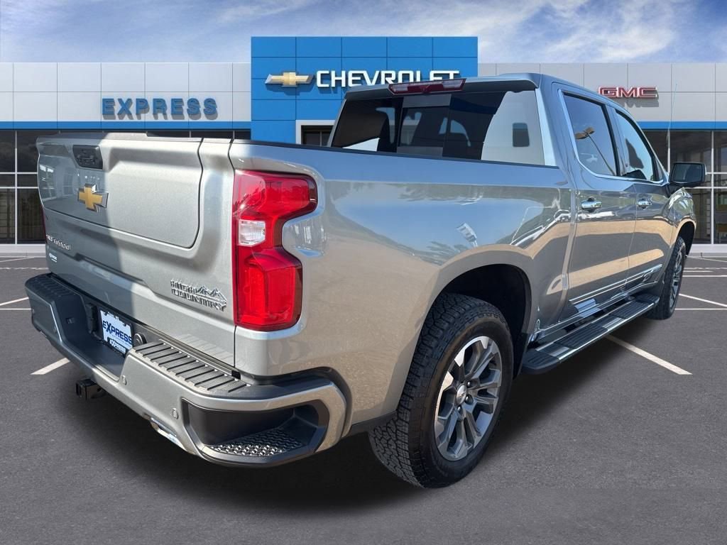 2024 Chevrolet Silverado 1500 High Country photo 9