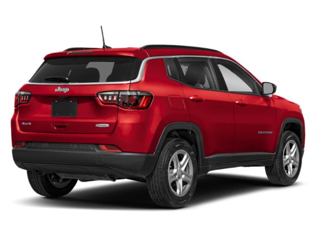 2026 Jeep Compass Latitude photo 3