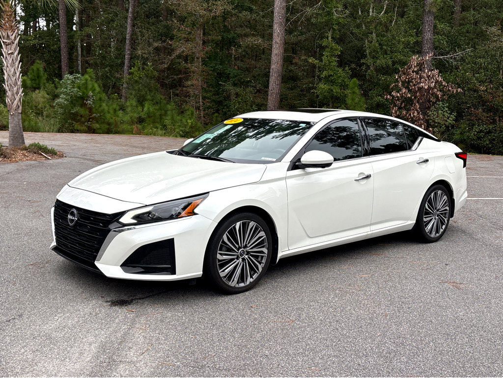 2024 Nissan Altima 2.5 SL photo 2